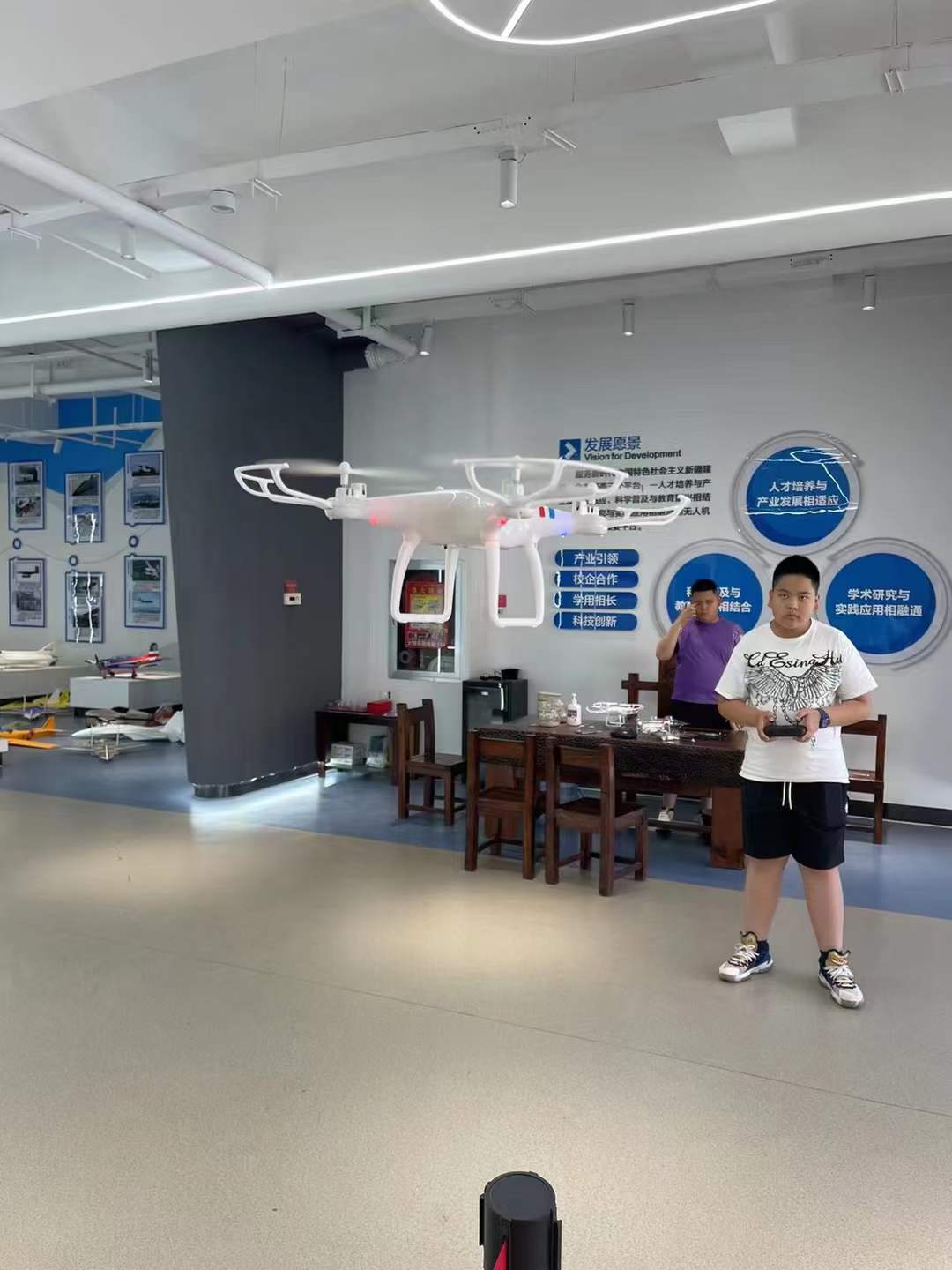 新疆保華潤天航空——青少年無人機(jī)培訓(xùn)日常訓(xùn)練