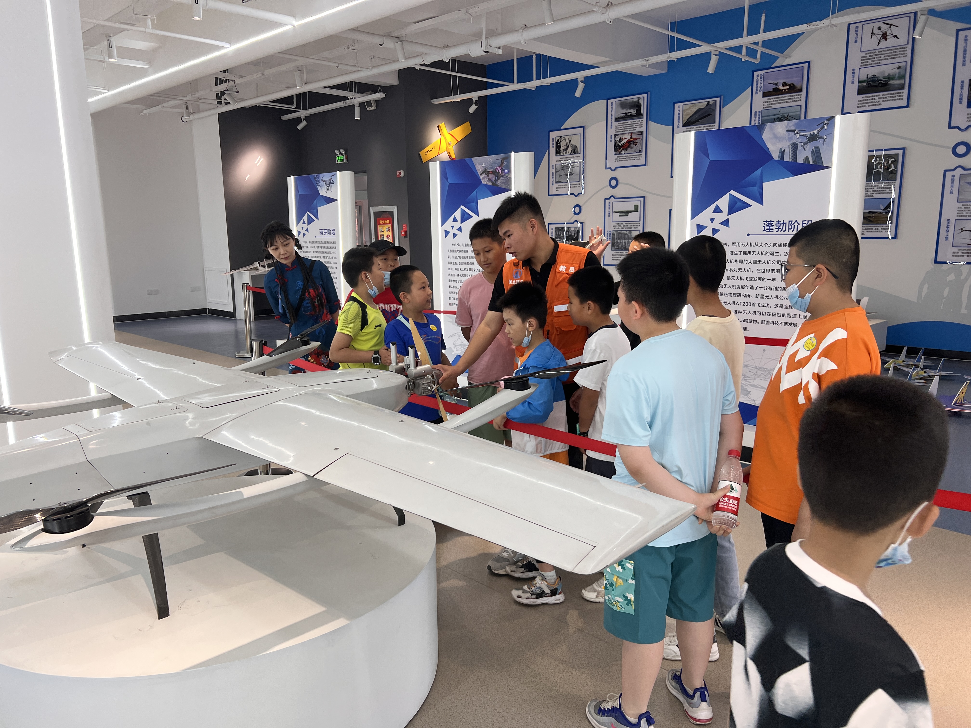 青少年無人機培訓班開課啦