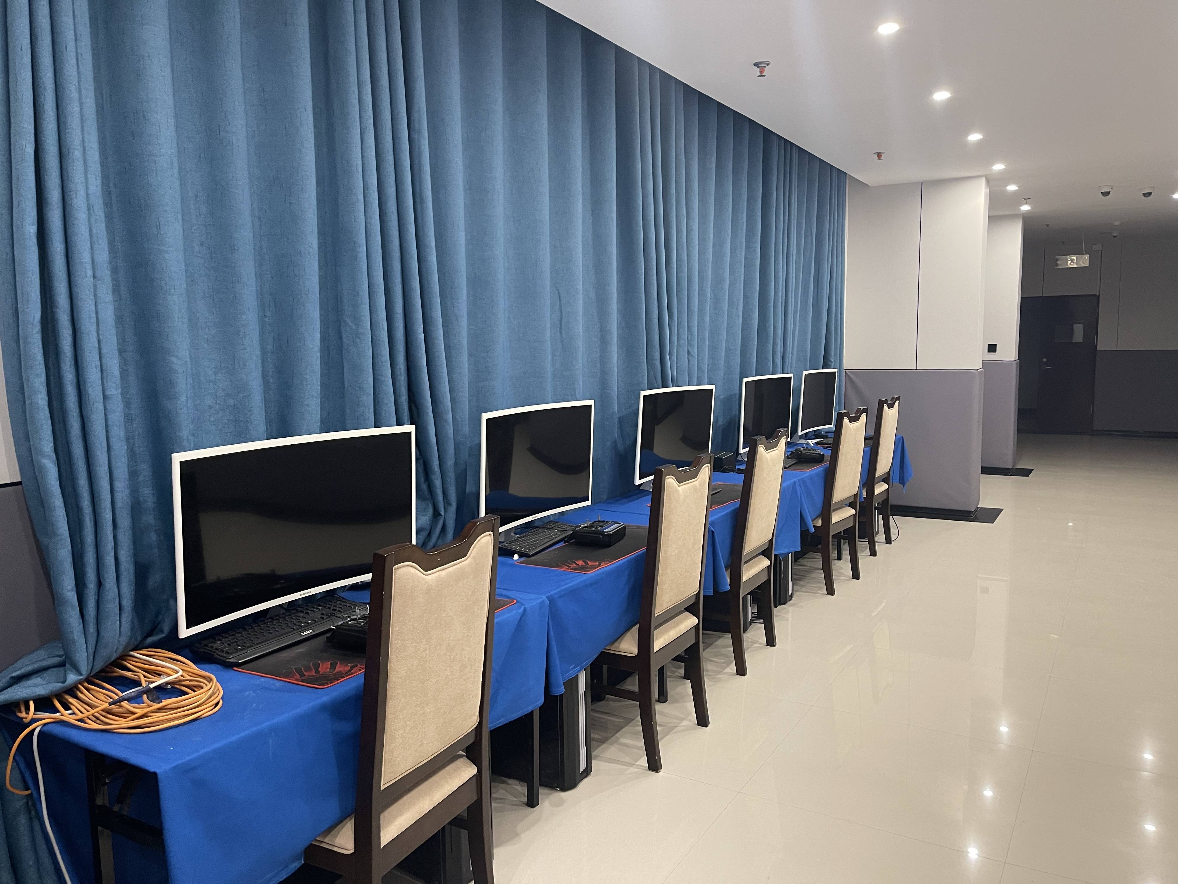 新疆保華潤天航空——青少年無人機培訓班！