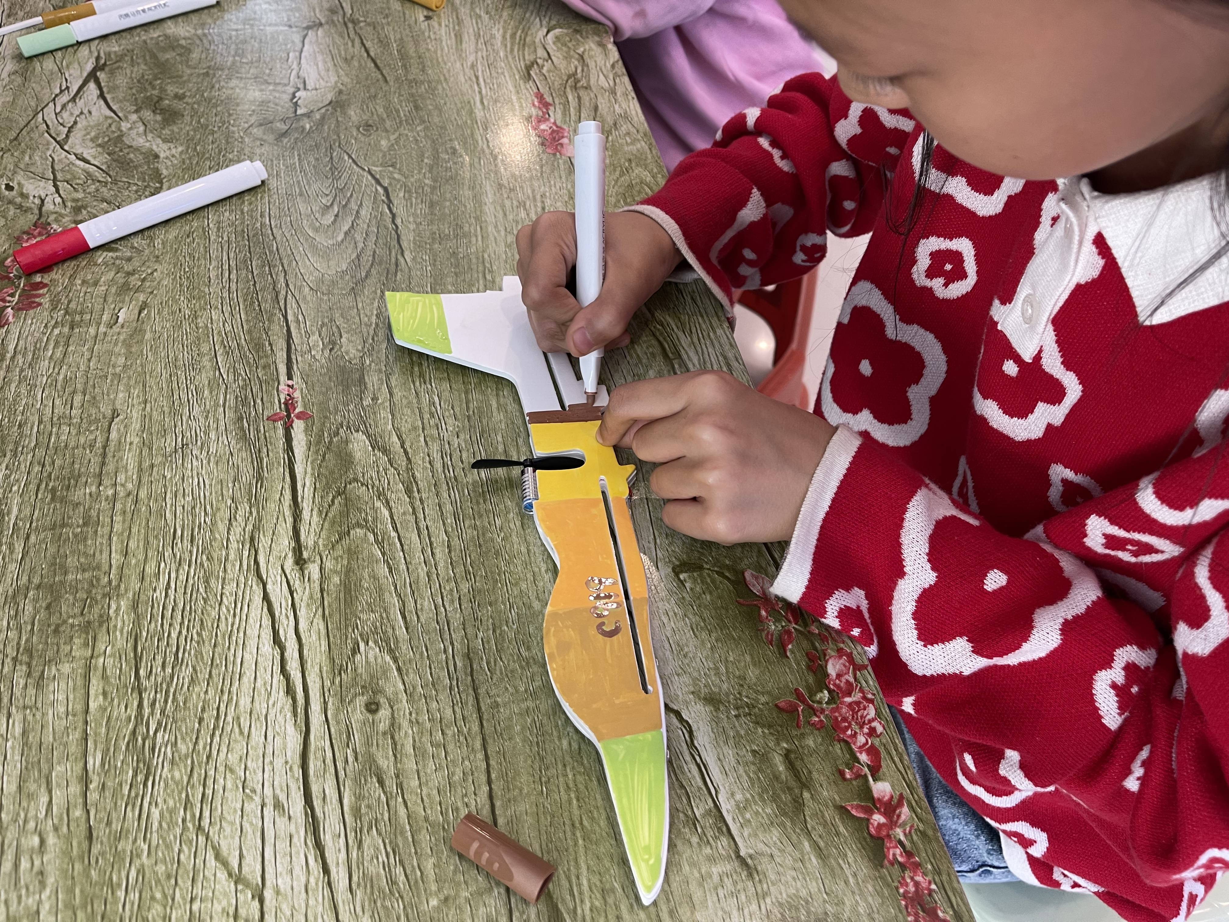 孩子玩無人機(jī)需要注意哪些方面？