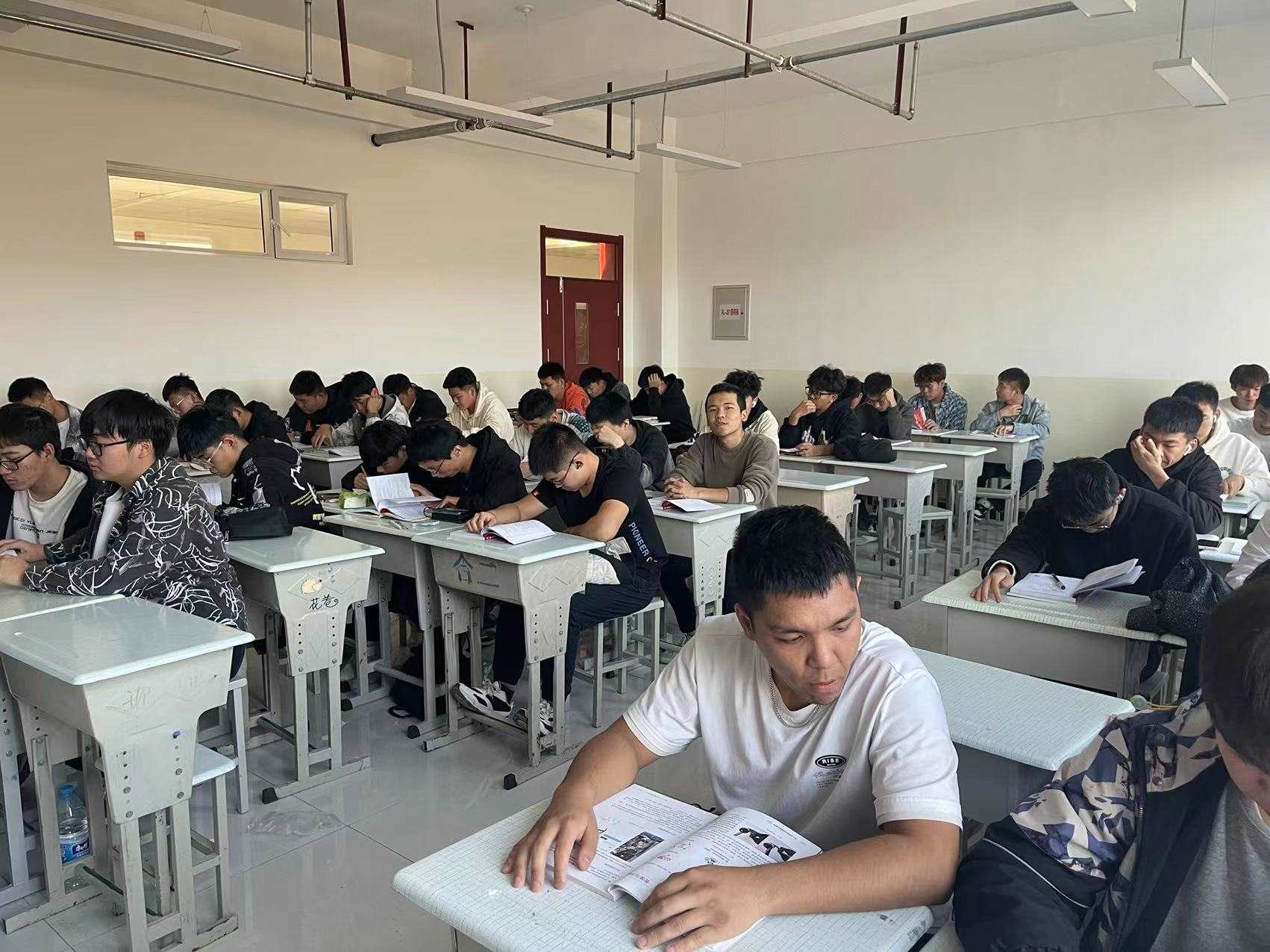 青少年無人機培訓班開課啦