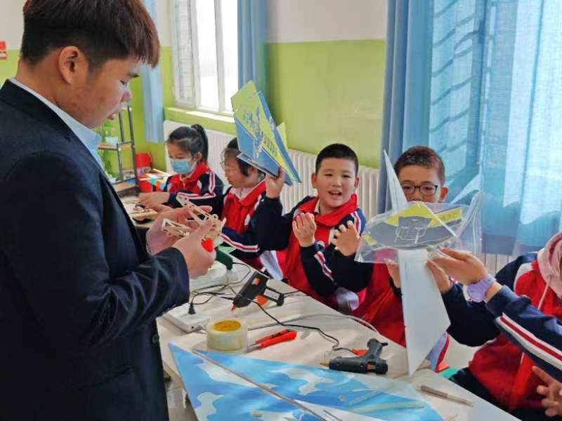 低空經濟下，新疆青少年無人機、航模培訓從保華潤天航空啟航