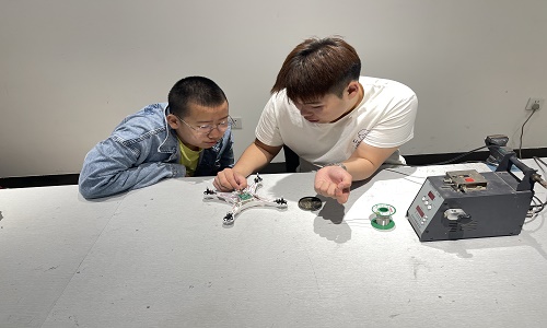 兒童玩的無人機需要考證嗎？-新疆保華潤天航空