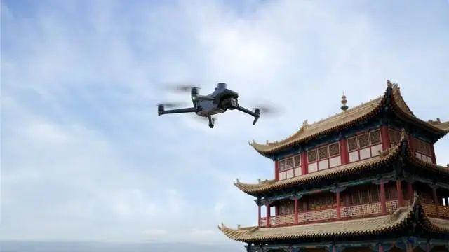 【新疆青少年無人機培訓】無人機行業前景解析：現在學無人機真的好找工作嗎？