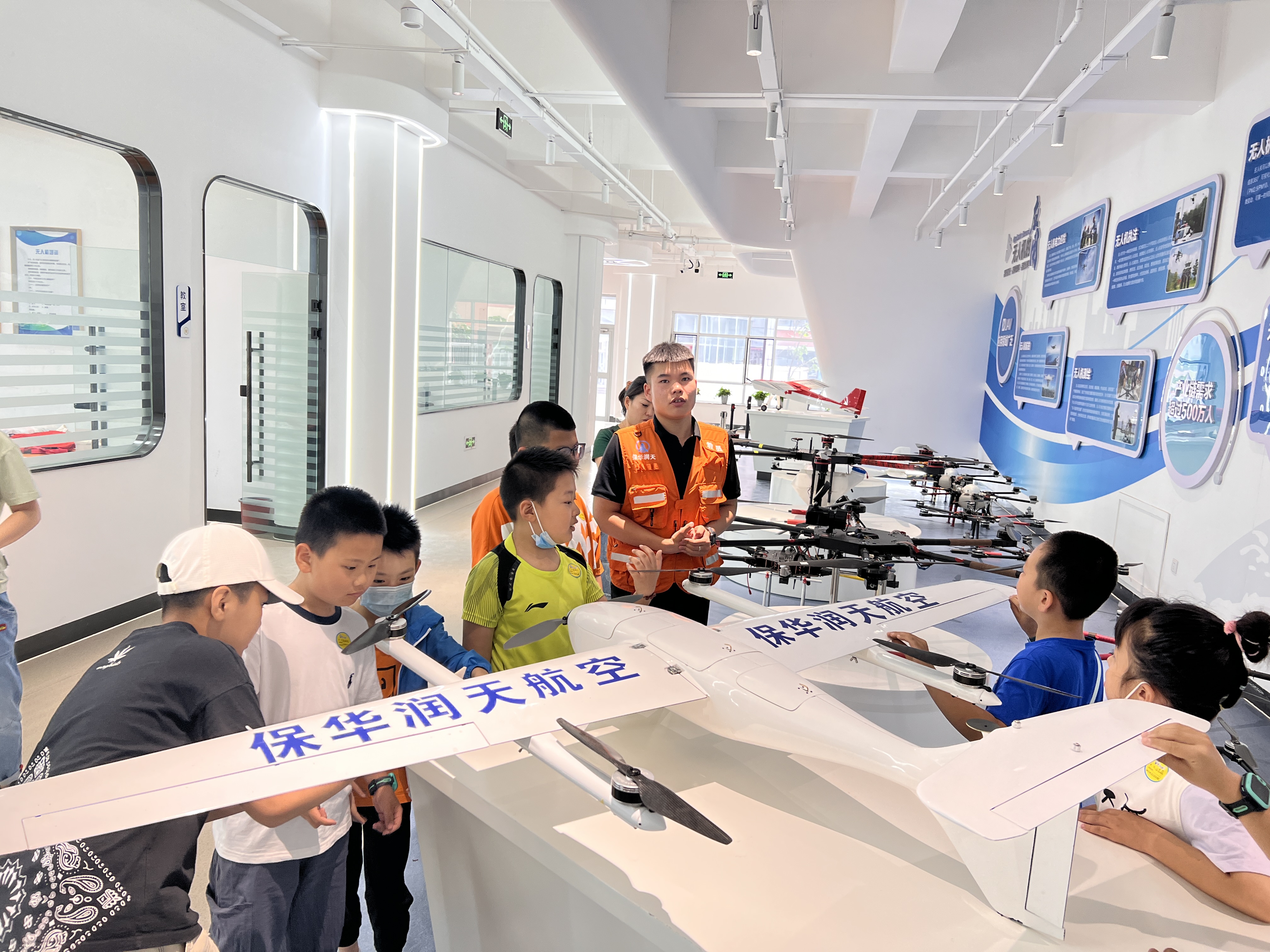 【新疆青少年無人機培訓】從玩樂到專業：少兒無人機課程究竟教些什么？