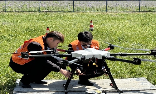 民航局指定新疆保華潤天航空(03考點)專業培訓無人機駕駛員