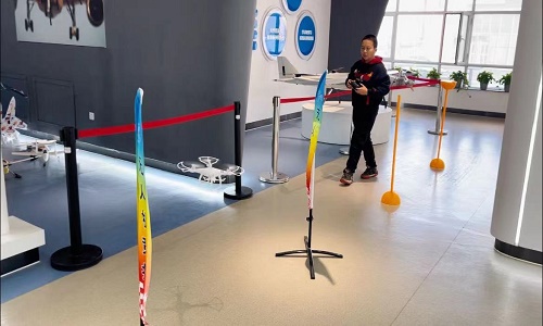 青少年無人機飛行夢：詳解CAAC無人機執(zhí)照等級及考取指南【新疆保華潤天航空】