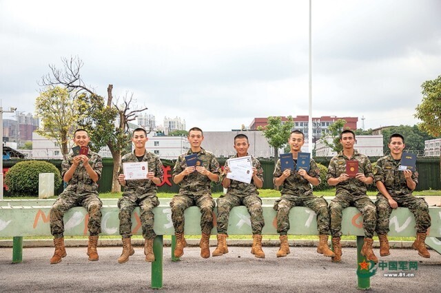 “持證入伍”的新兵越來越多,將給部隊建設帶來哪些影響?-新疆保華潤天航空