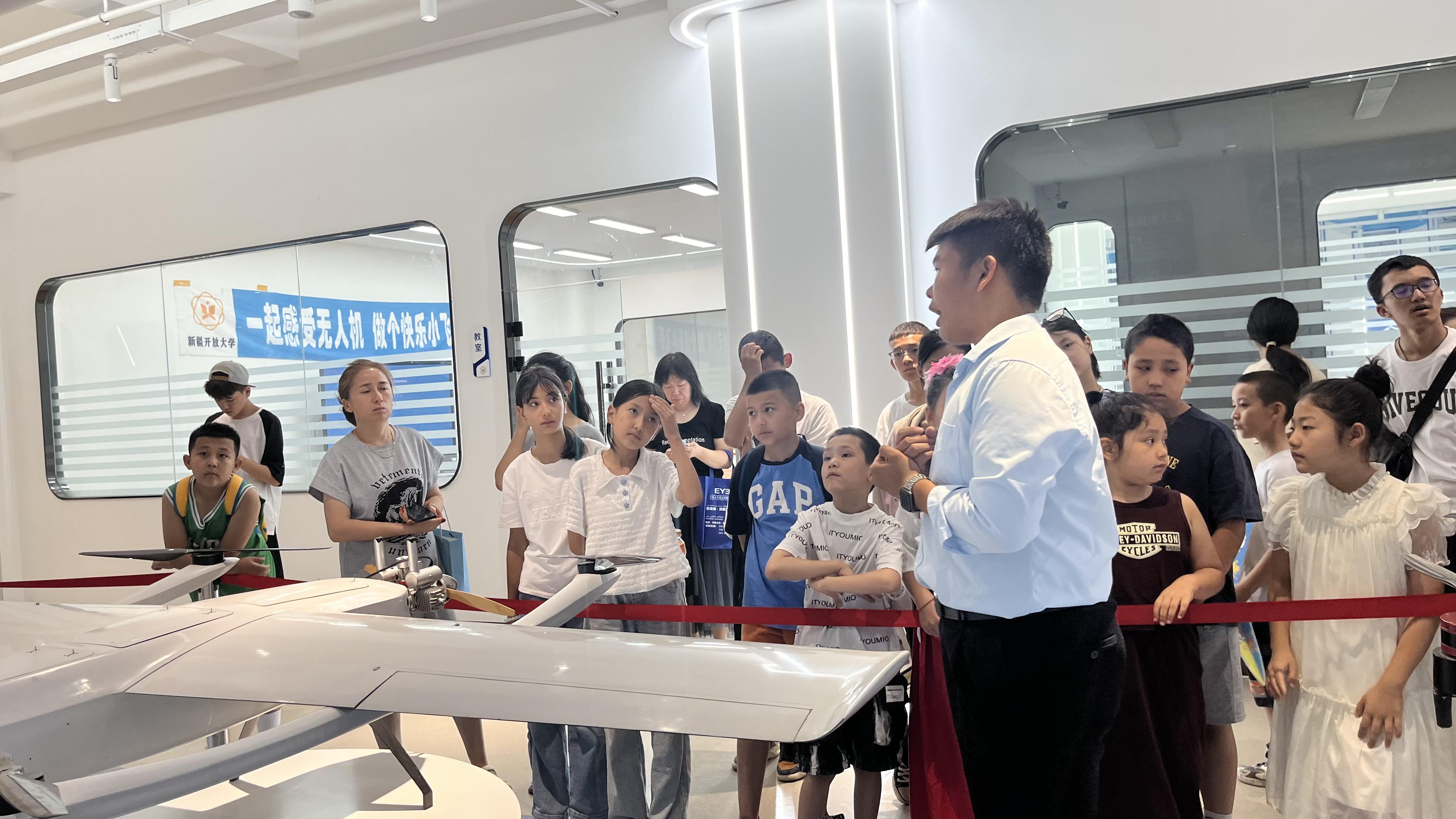 新疆青少年的無人機夢想：保華潤天航空民航局CAAC培訓全解析