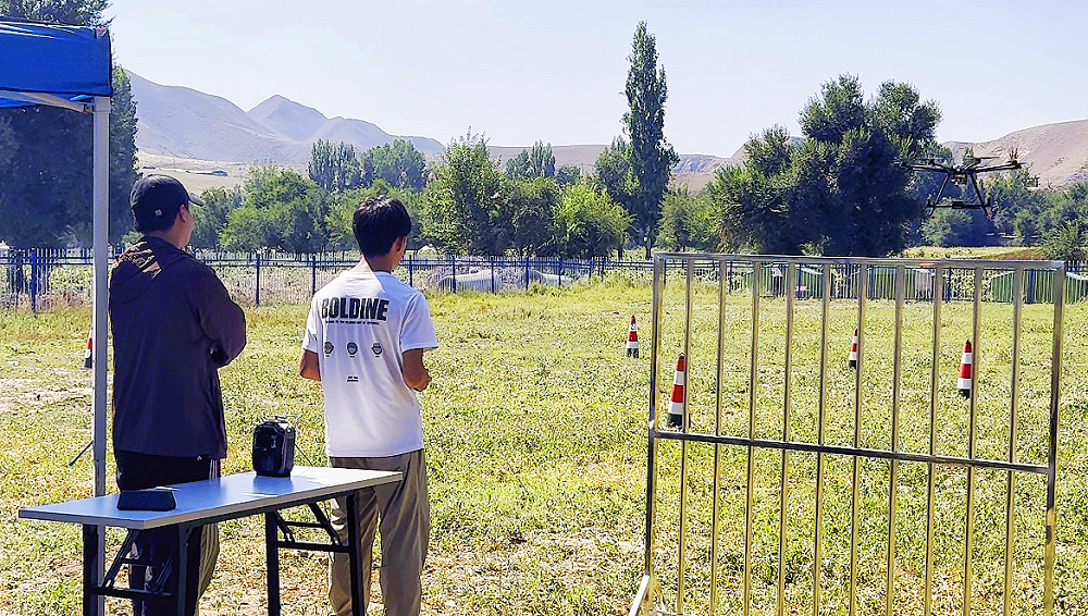 無人機操作員需求激增：為何考取駕駛執照成為新時代的金鑰匙？-新疆保華潤天航空