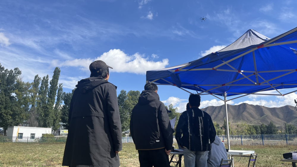 【新疆無(wú)人機(jī)培訓(xùn)】安全還是自由?探索無(wú)人機(jī)手動(dòng)與自動(dòng)飛行的利弊-保華潤(rùn)天航空