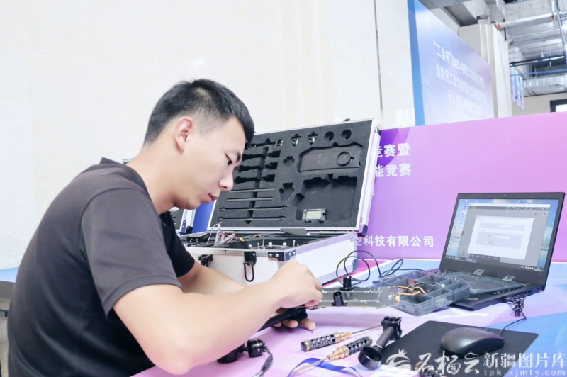 ?自治區工業和信息化技能競賽(無人機裝調檢修工)總決賽舉行