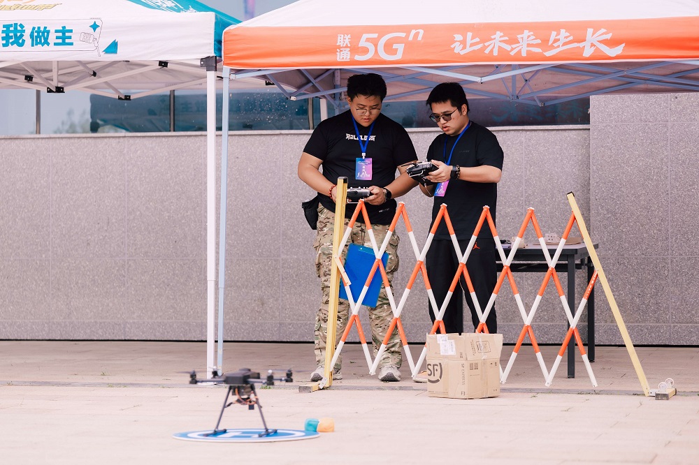 為什么選擇保華潤天航空學習無人機？新疆學員的明智之選