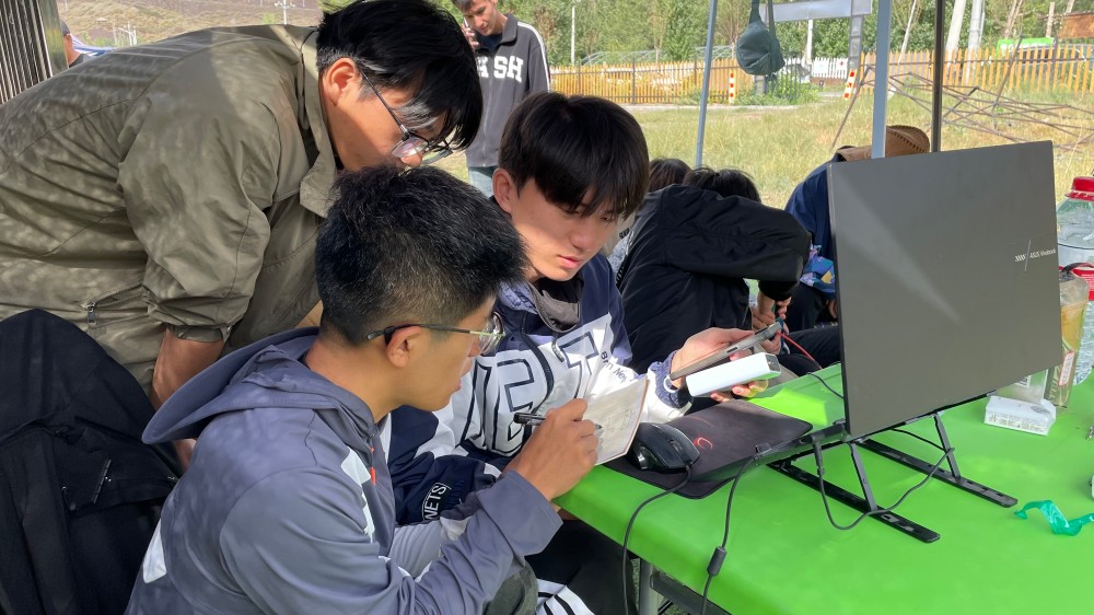 新疆保華潤天無人機培訓：加入我們，一起飛向無人機的奇妙世界!